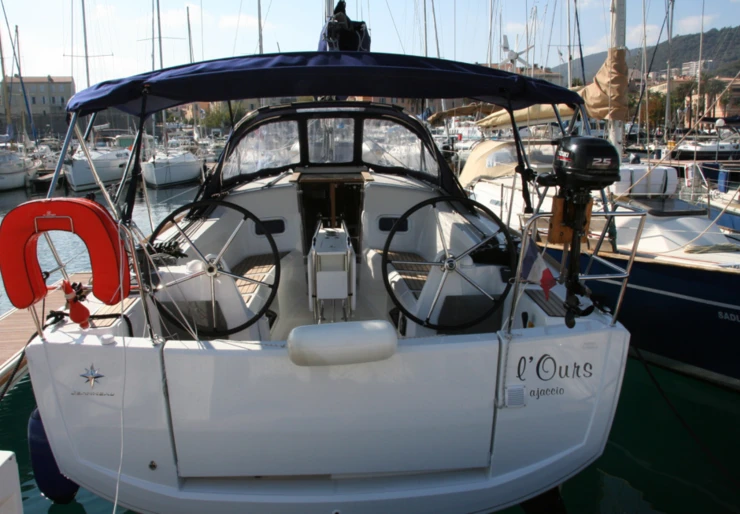 Sun Odyssey 349 Tino Rossi | Nanouk
