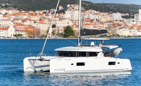 Lagoon 42