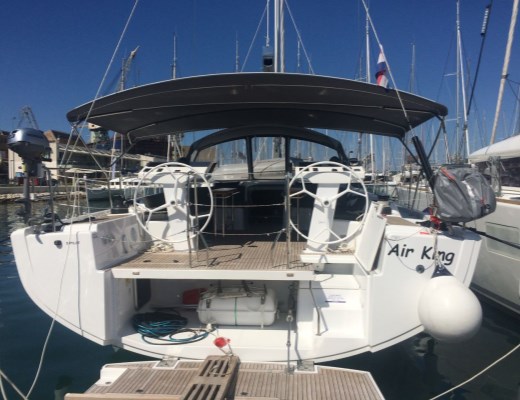 Hanse 548