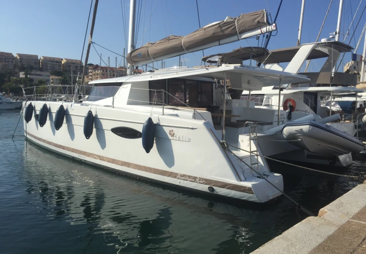 Helia 44 Calvi | LUCKY LUCAS