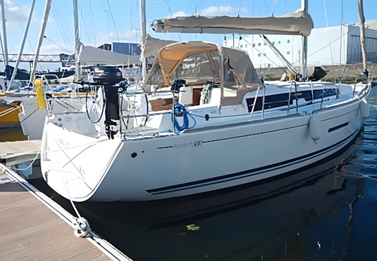 Dufour 380 GL Lorient harbour | PROTEA
