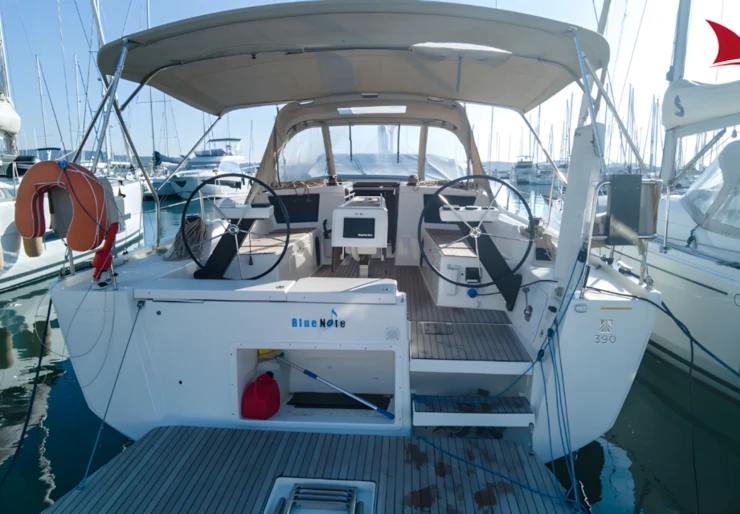 Dufour 390 GL Bandol | Blue note