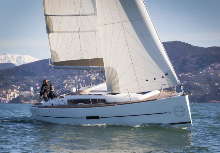 Dufour 310 GL Le Crouesty | FASTNET
