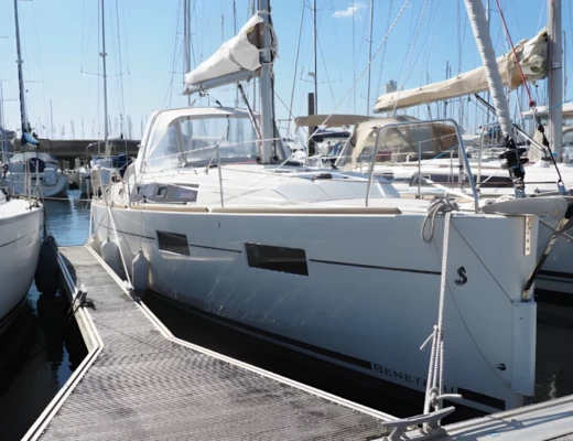 Oceanis 35