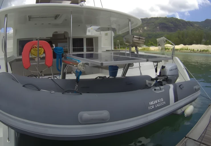 Lagoon 42 Hafen von Mahe | Bingo