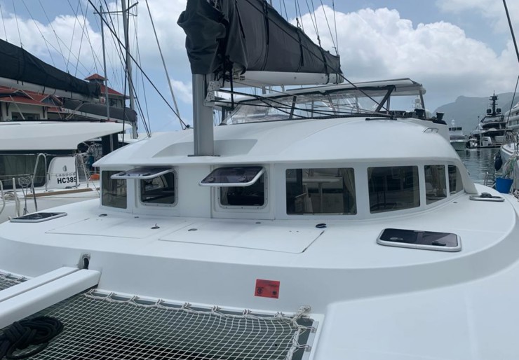 Lagoon 380 Port de Mahé | Pampero