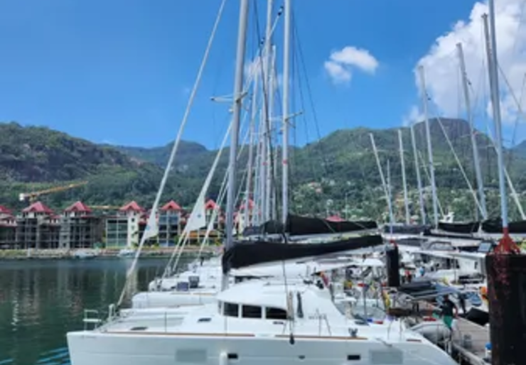 Lagoon 380 S2 Port de Mahé | Felicite