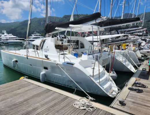 Lagoon 380