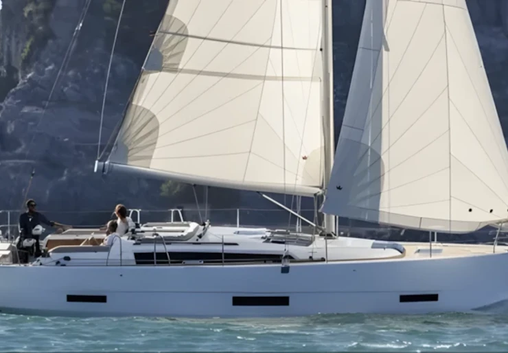 Dufour 390 GL Port de Hyères | M AMOUR