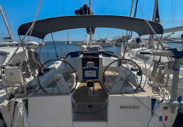 Hanse 348 Hyeres harbour | Maveric