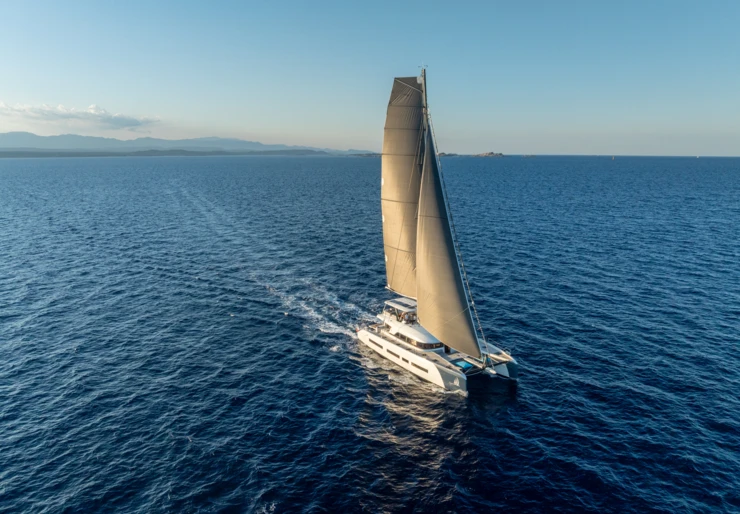 Lagoon Seventy 7 Bonifacio | La Desirade