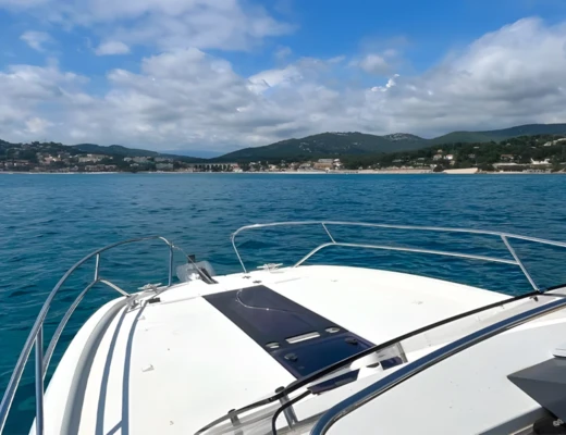 Flyer 8.8 Sundeck
