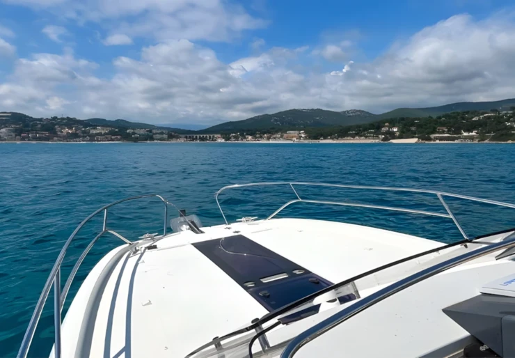 Flyer 8.8 Sundeck Bandol | MONOI II