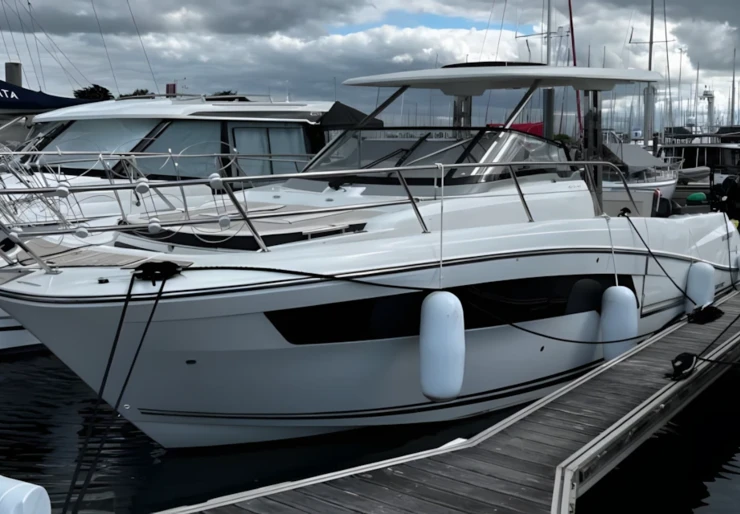 Cap Camarat 10.5 WA Le Crouesty | ALIZE