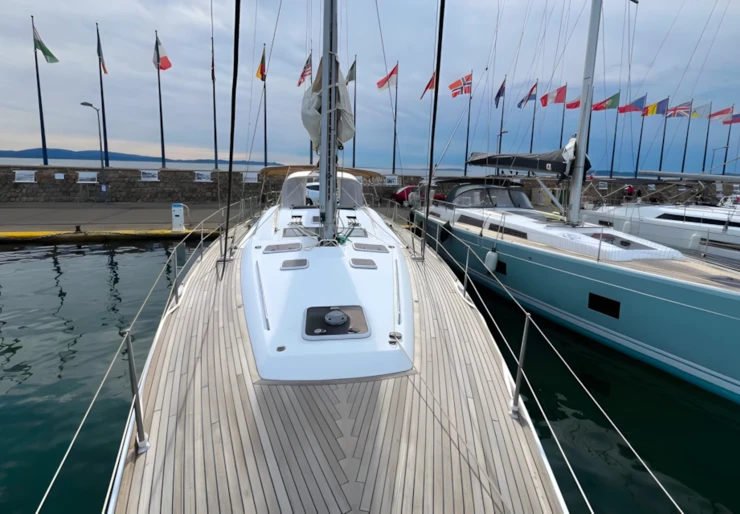 Oceanis 50 Hyeres harbour | CALYPSO
