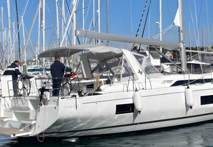 Oceanis 52 Le Crouesty | CORTO MALTESE