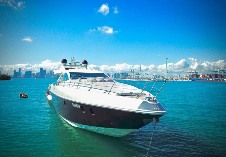 Azimut 86 Bahamas | Leonardo