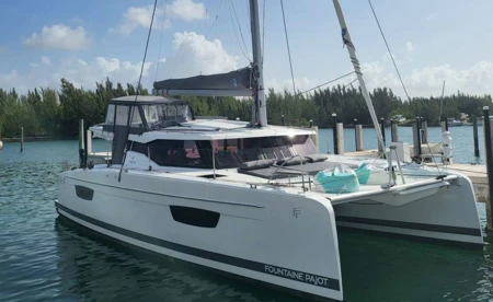 Fountaine Pajot 40