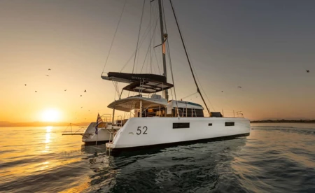 Lagoon 52