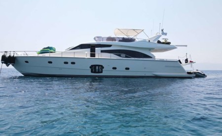 Ferretti 681