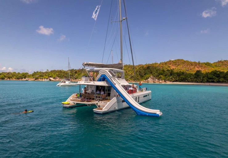 Robertson and Caine 58 Indian Ocean and Sud East Asia | BETWEEN