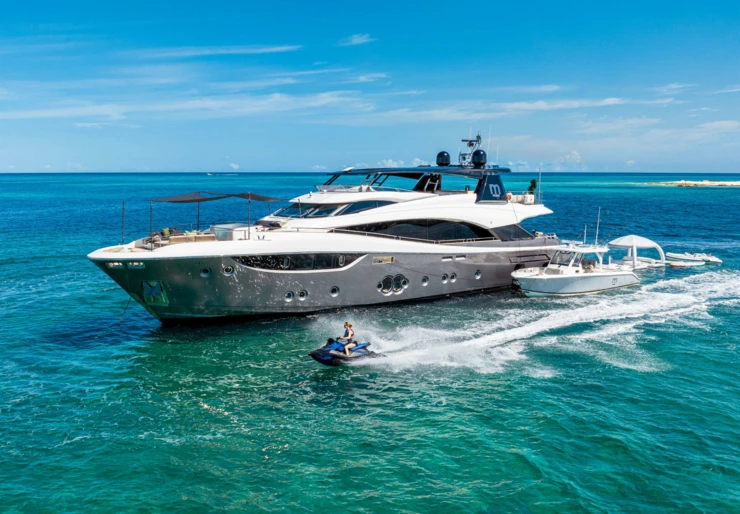 Monte Carlo Yacht 105 Bahamas | CIELO NERO