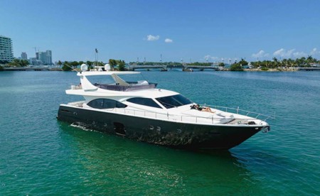 Ferretti 780