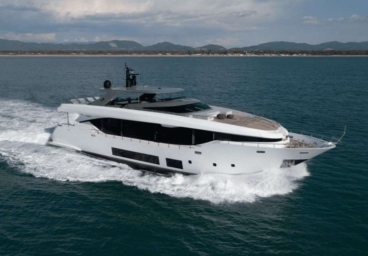 Maiora 30 Greece | FOUR JOYS