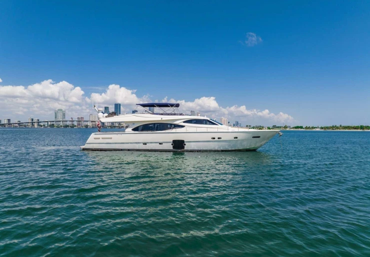 Ferretti 780 Bahamas | Destiny