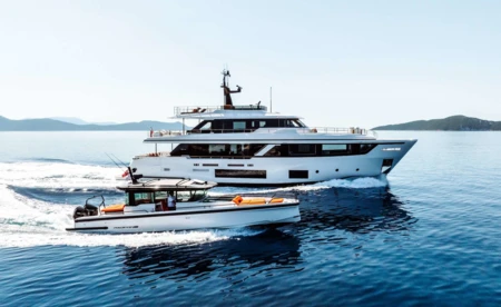 Custom Line Navetta 30