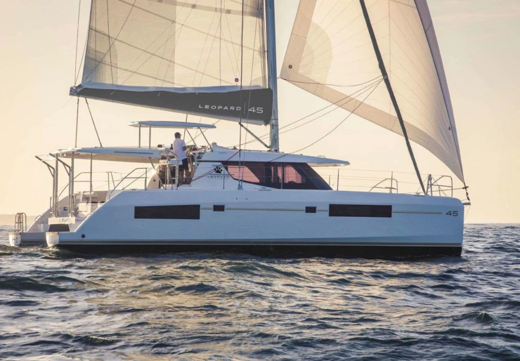 Leopard 45 Kroatien | Sisters
