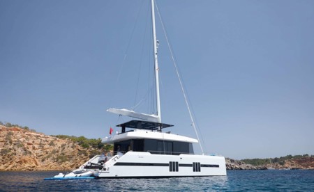 Supreme 68 Sailing