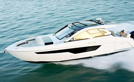 Cruisers Yachts 50 GLS