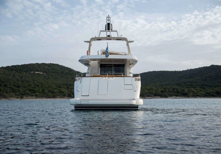 Azimut 74 Fly Grecia | ESTIA ZEUS
