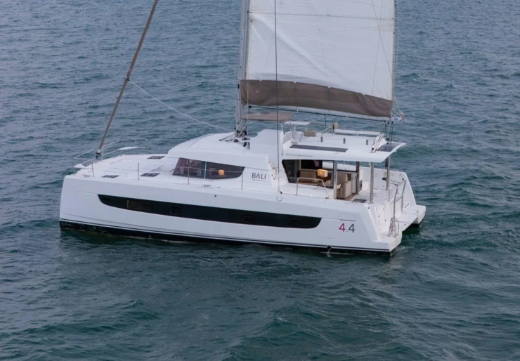 Bali 4.4 Belize | POINT CLEAR