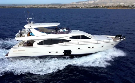 Ferretti 780
