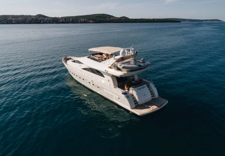 Amer 86 Croatia | LADY LONA