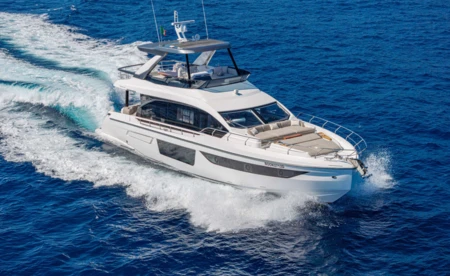 Azimut 68 Fly