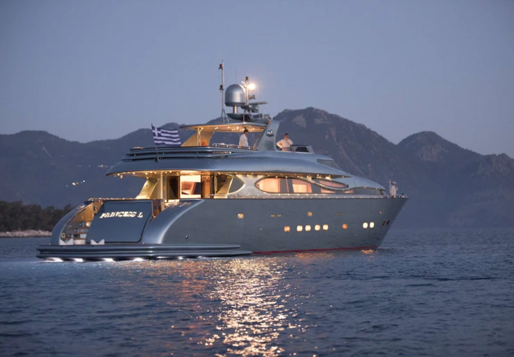 Maiora 108 Greece | Princess L
