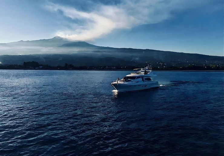 Ferretti 730 Fly Naples and Sicily | Angelica