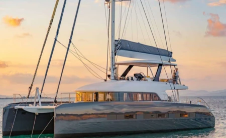 Lagoon Seventy 7