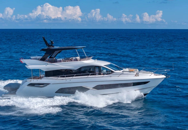 Sunseeker Manhattan 68 USA - North East | HIGH ROLLER
