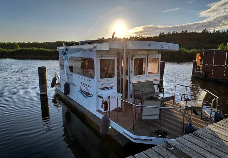 Rollyboot 8.2 Demmin | Nala | Wohnyacht 8.2 | Inkl. Fishfinder Radar & Free SUP-Board