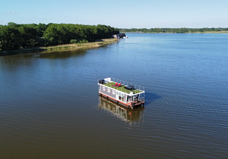 Woma D13 Waren | Valentina | AS-2022 | Wohnyacht 13.7 - SUP