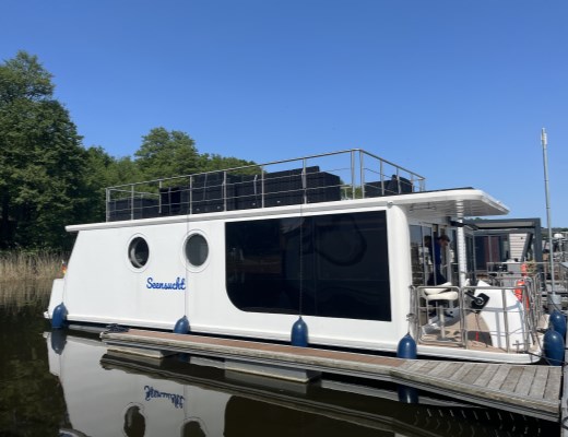 Houseboat 4300