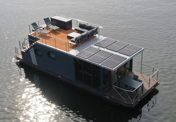 Campi 400 Berlin | Houseboat One