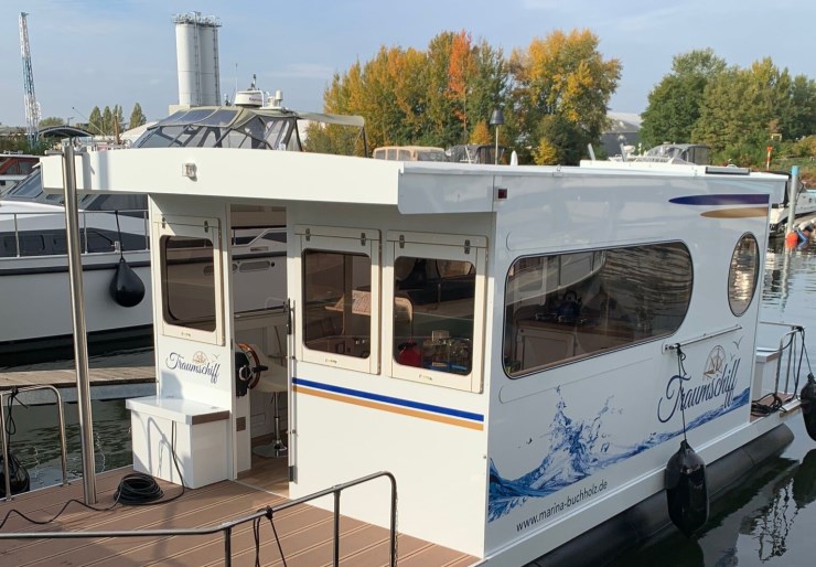 Rollyboot 8.2 Waren | Traumschiff