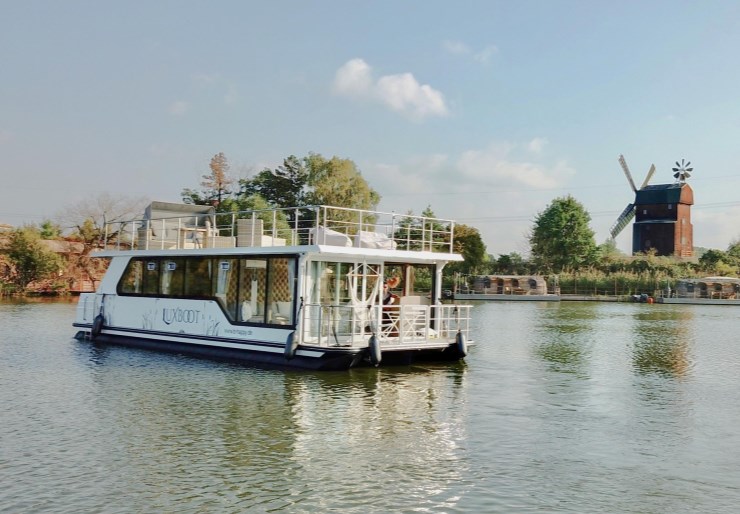 Luxboot Buchholz - Müritz | Paradise Island
