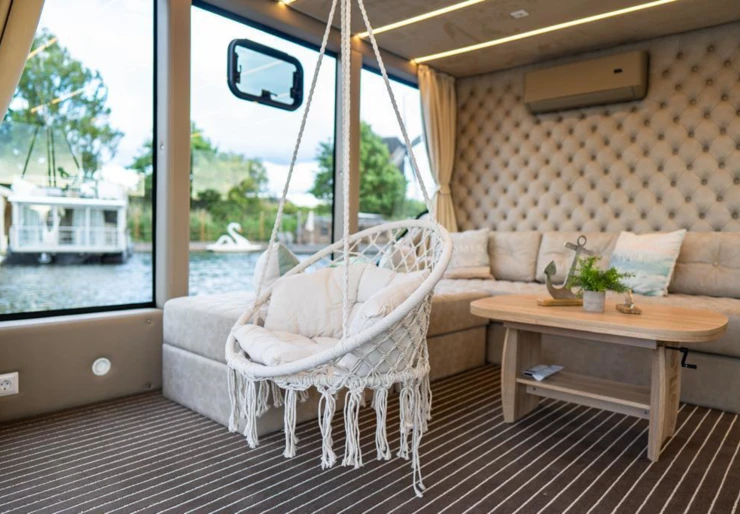 Luxboot Floating House  | Luxboot 2