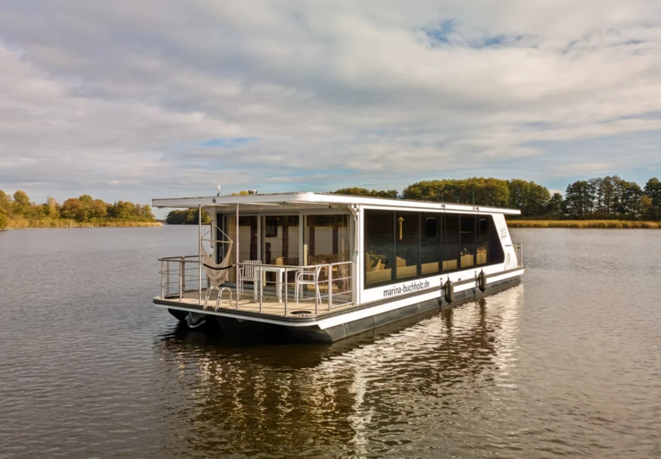 Luxboot Buchholz - Müritz | Lake Suite